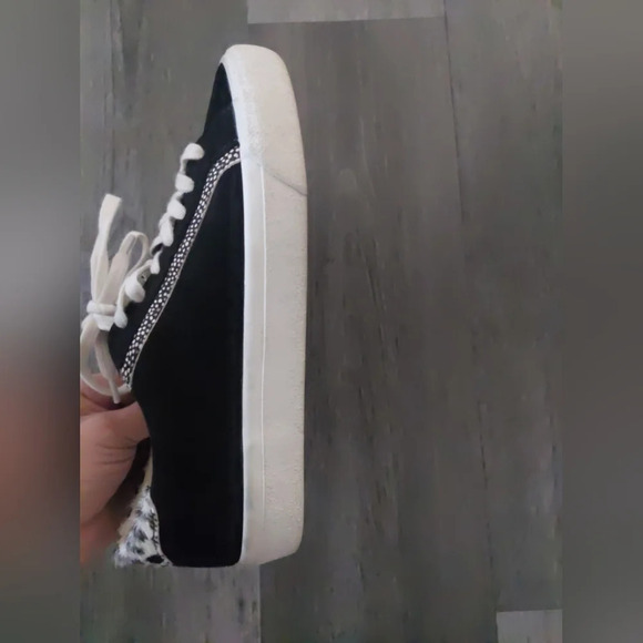 Madewell Sidewalk sneaker low top lace up  Black/ white spotted Calf hai… - Picture 10 of 10